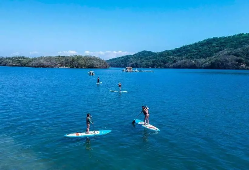 استراحتگاه Isla Chiquita Glamping
