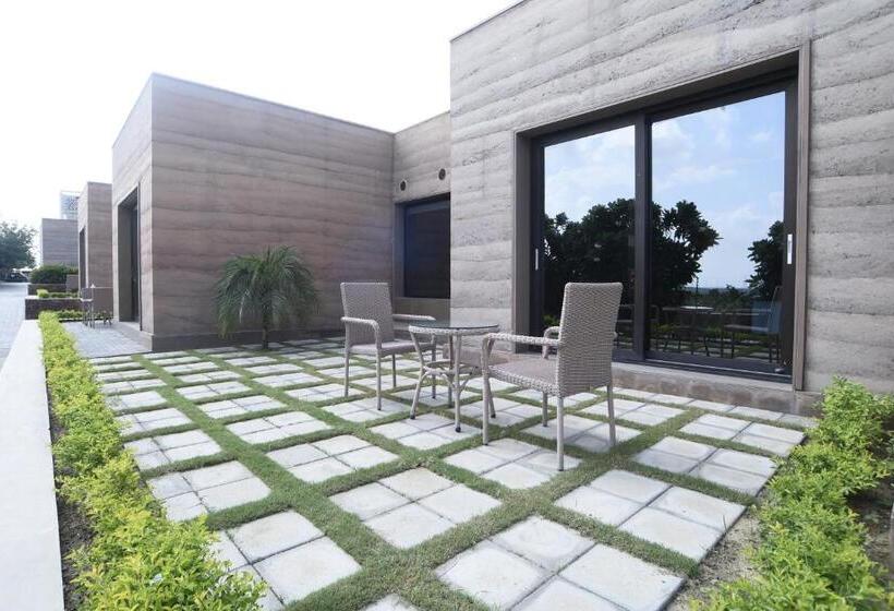 منتجع The Lalit Mangar