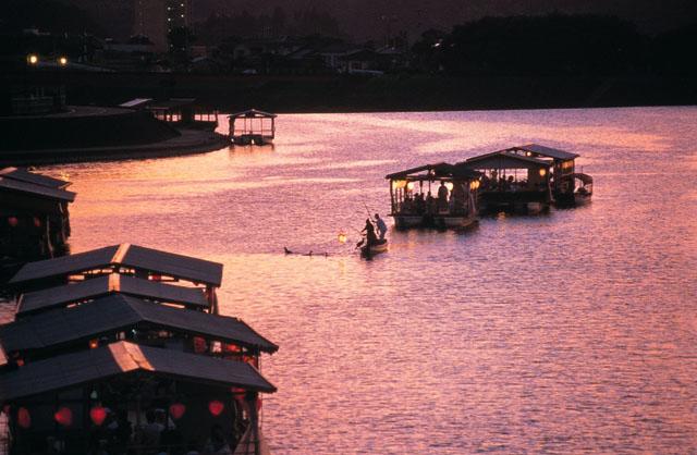 Riverside Hotel Sansuikan