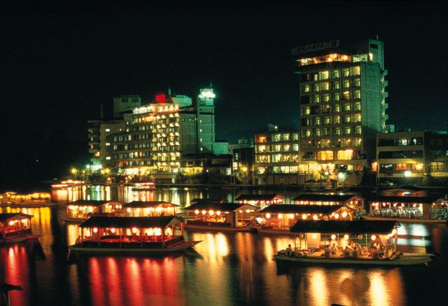 Riverside Hotel Sansuikan