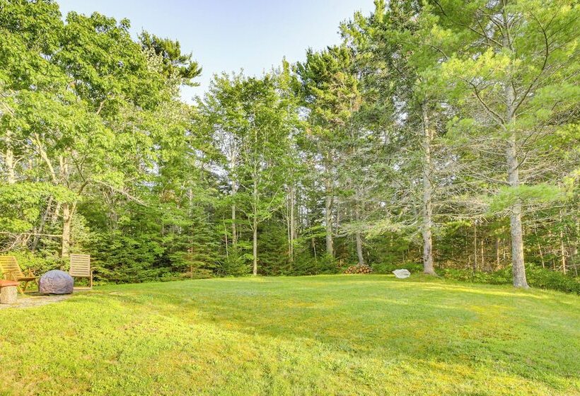 3 Mi To Boothbay Harbor: Coastal Colorful Home!