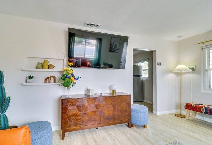 Albuquerque Retreat W/ Hot Tub Central Location!