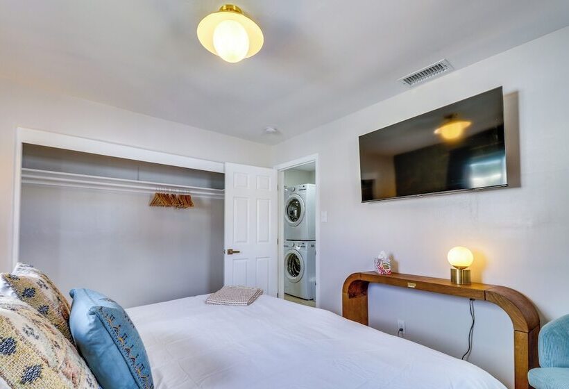 Albuquerque Retreat W/ Hot Tub Central Location!