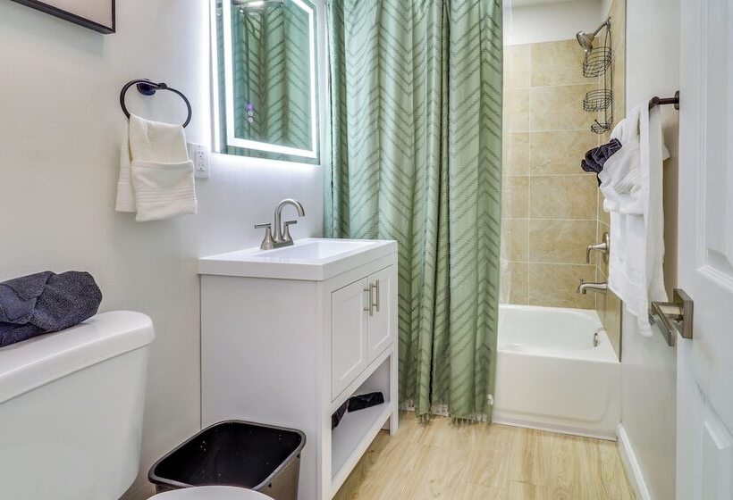 Albuquerque Retreat W/ Hot Tub Central Location!