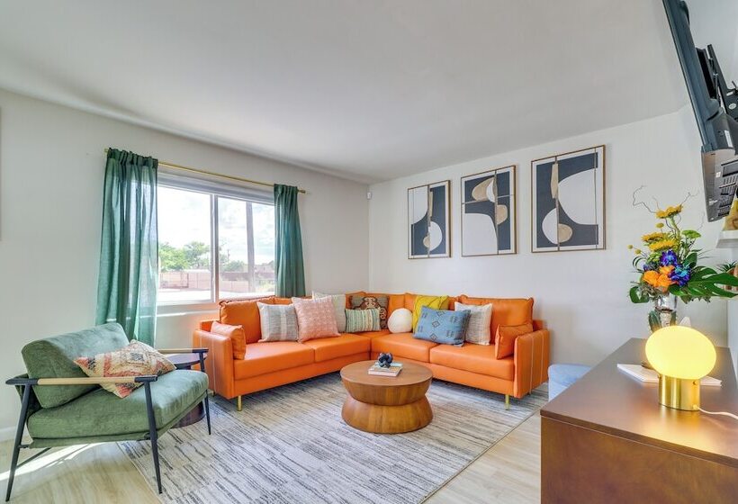 Albuquerque Retreat W/ Hot Tub Central Location!