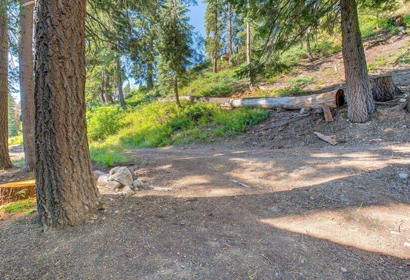 1 Mi To Skiing: Cabin W/ Deck In Bear Valley!