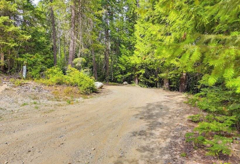 Cabin Near Lake Pend Oreille & Dtwn Sandpoint