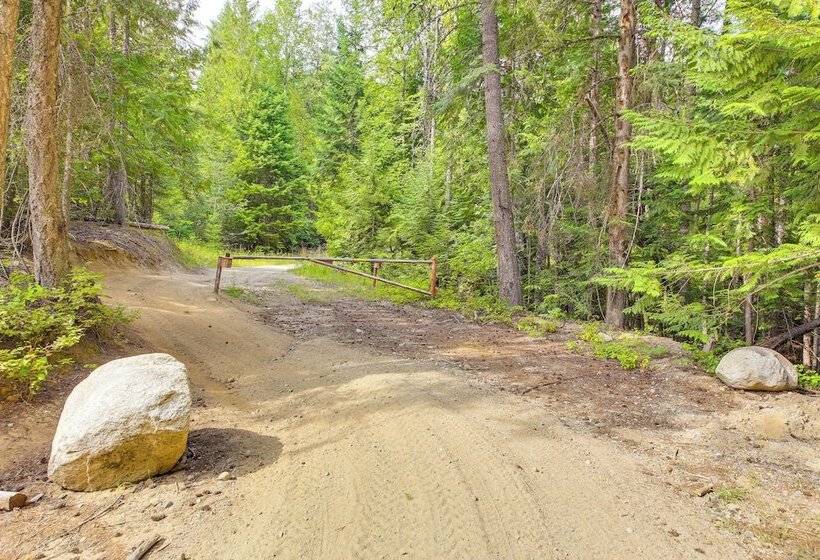 Cabin Near Lake Pend Oreille & Dtwn Sandpoint