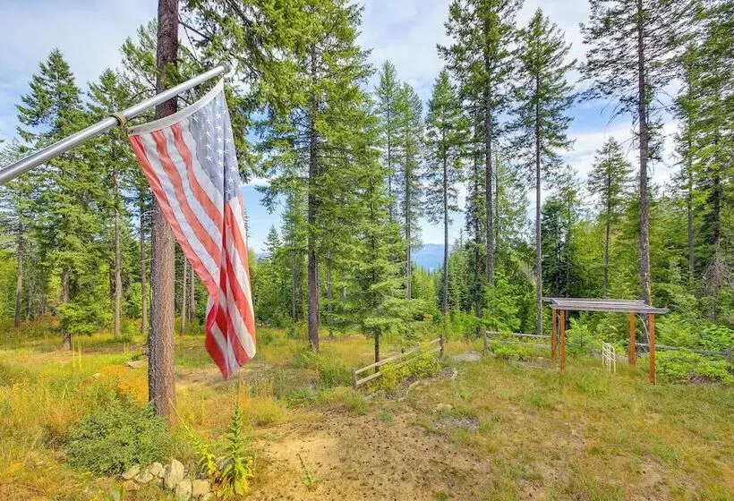 Cabin Near Lake Pend Oreille & Dtwn Sandpoint