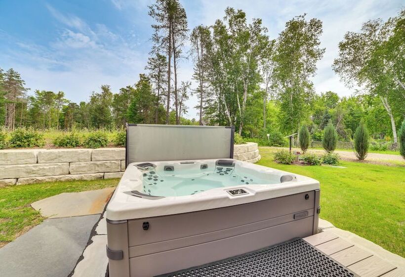 Cottage On Crooked River W/ Dock + Slip!