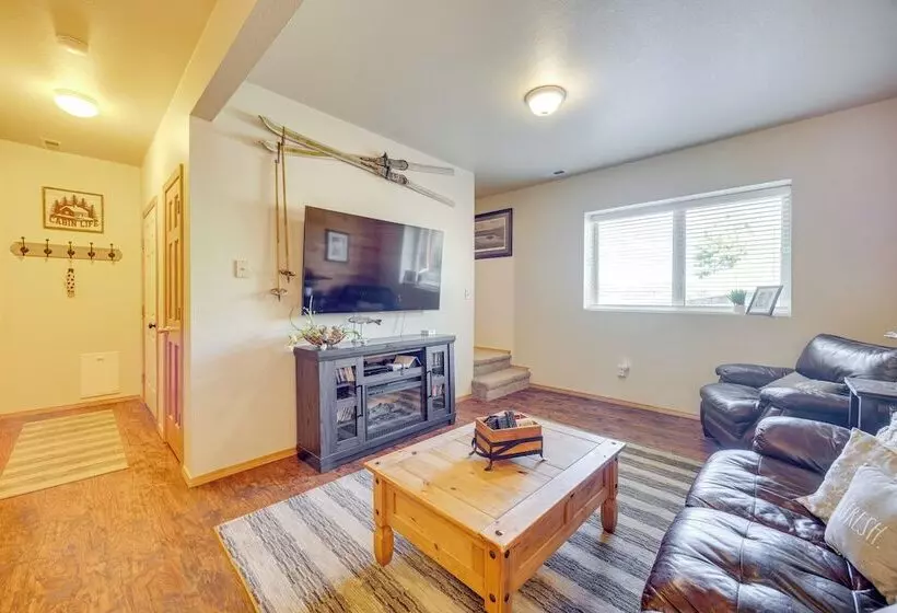 Lakefront Divide Cabin W/ Game Room!