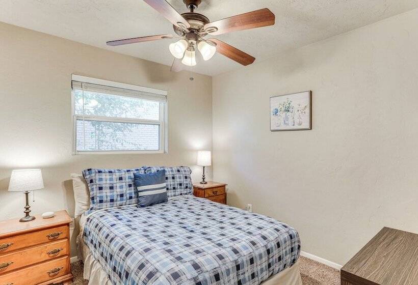 4 Mi To Museum Of The Great Plains: Lawton Home!