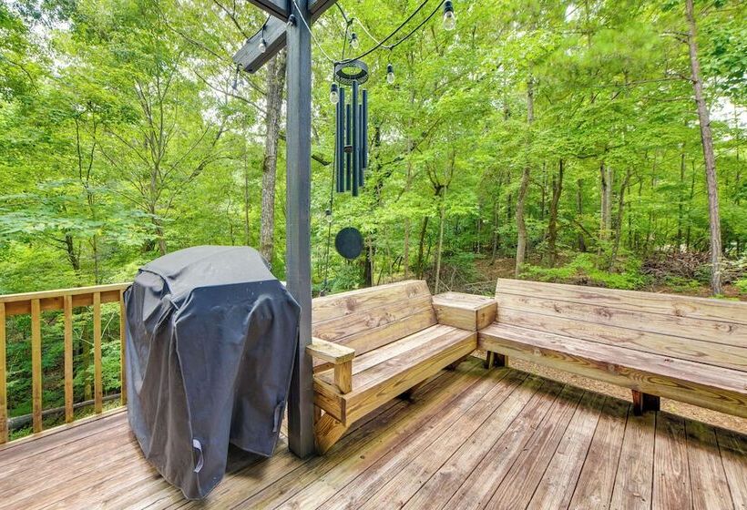 Screened Porch: Pet Friendly Dadeville Cabin!