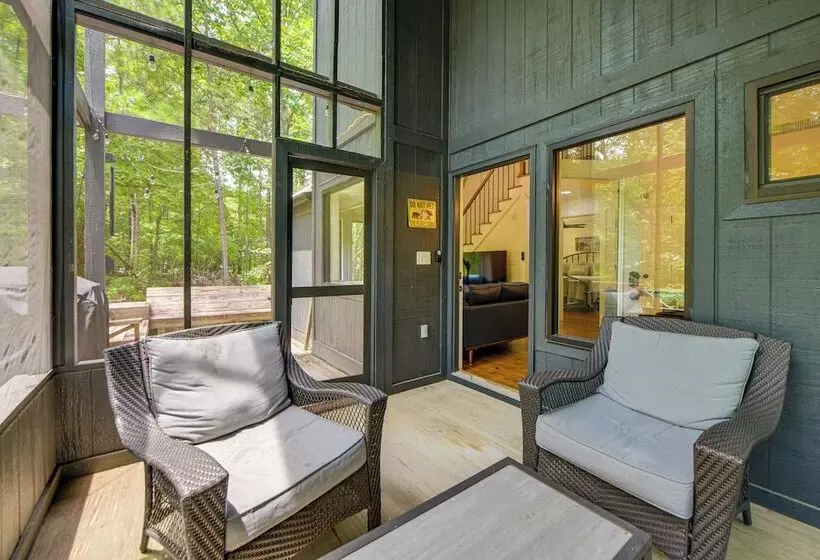 Screened Porch: Pet Friendly Dadeville Cabin!