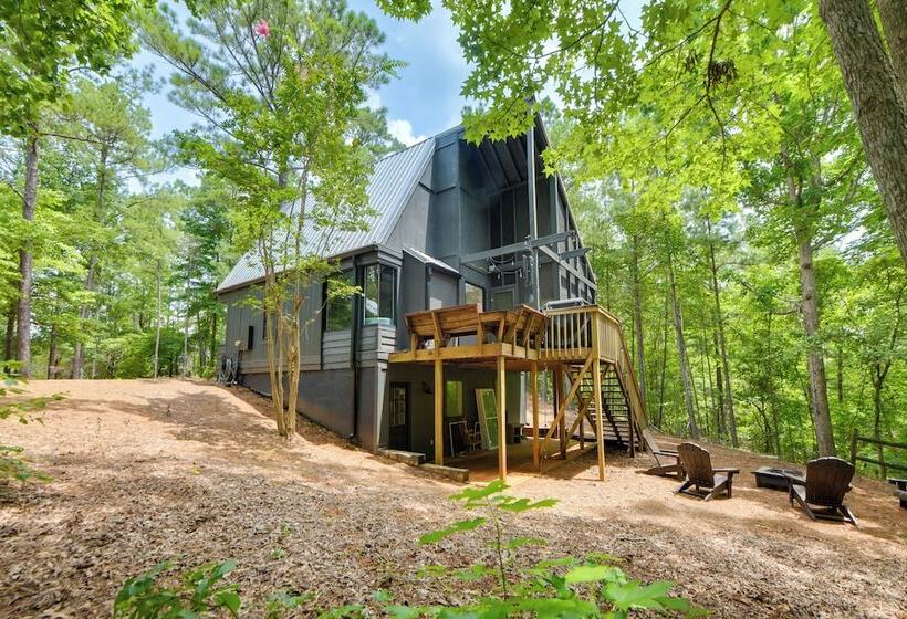 Screened Porch: Pet Friendly Dadeville Cabin!