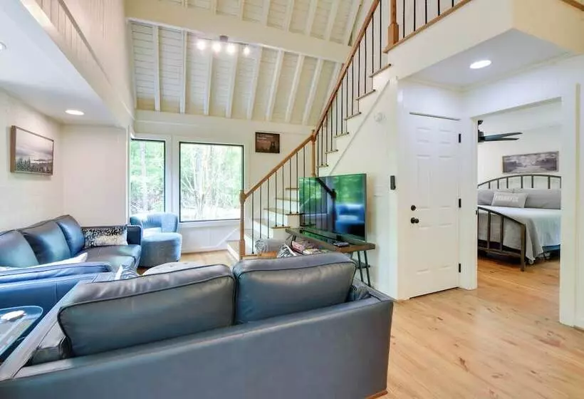 Screened Porch: Pet Friendly Dadeville Cabin!