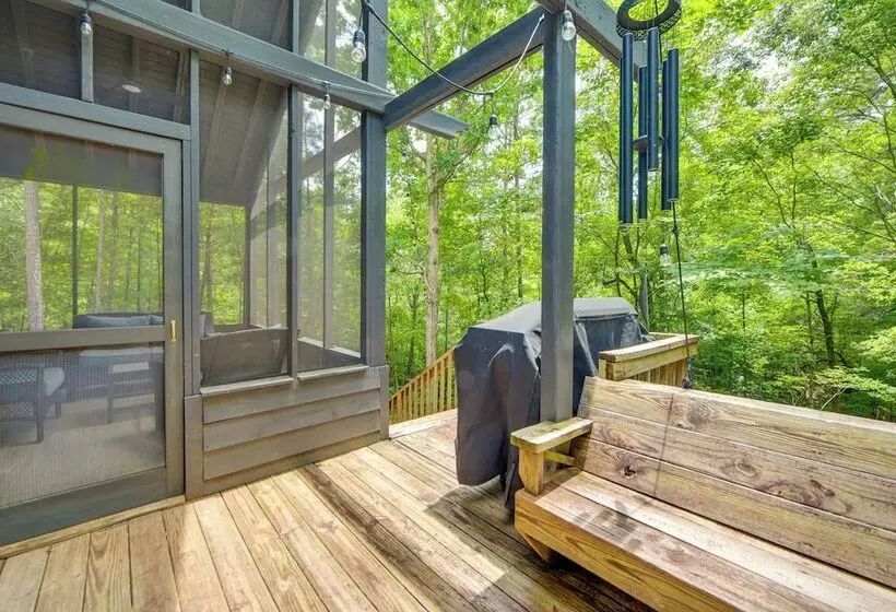 Screened Porch: Pet Friendly Dadeville Cabin!