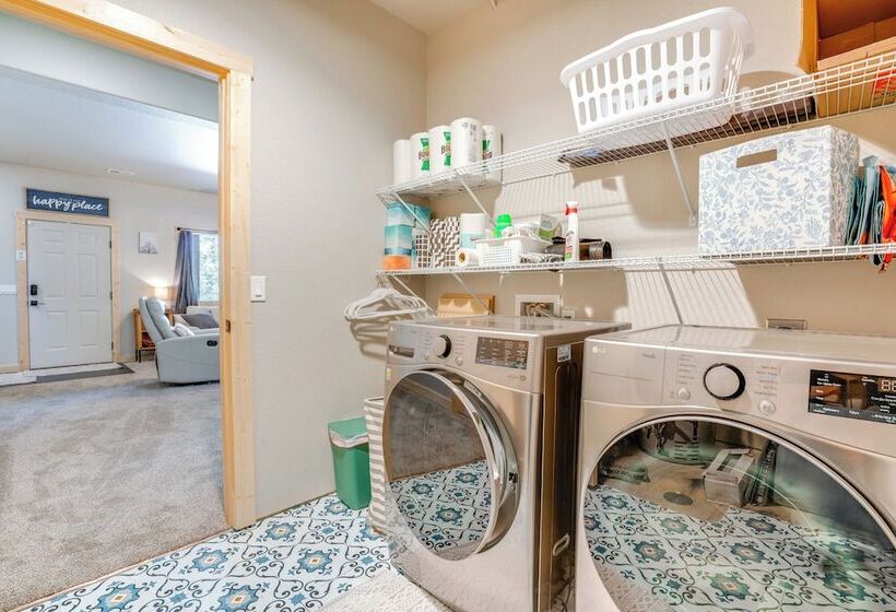 24 0082 Fairplay Cabin: Hike, Fish, Ski!