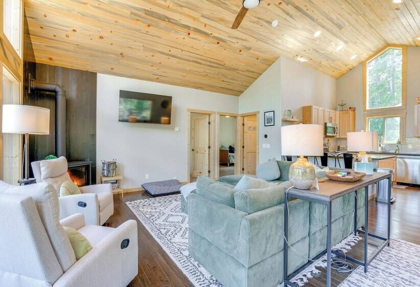 24 0082 Fairplay Cabin: Hike, Fish, Ski!