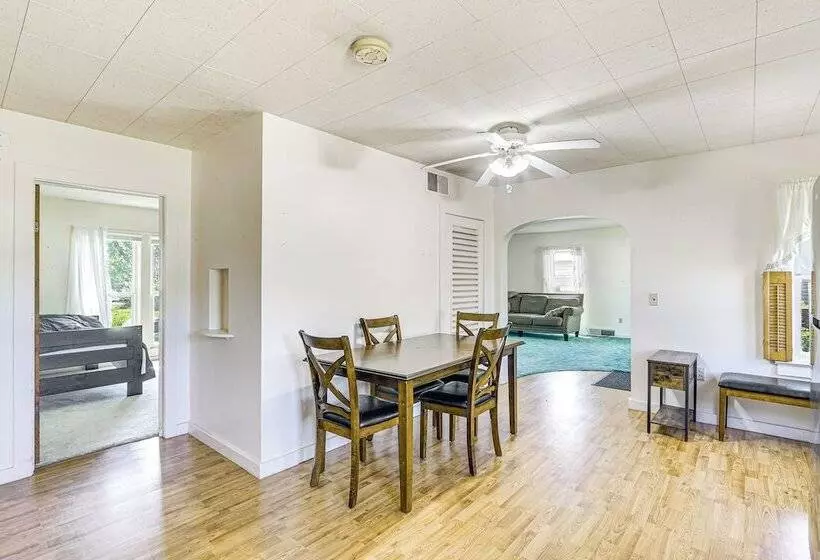 Sterling Home W/ Patio & Grill: 1 Mi To College!