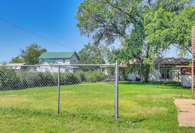 Sterling Home W/ Patio & Grill: 1 Mi To College!