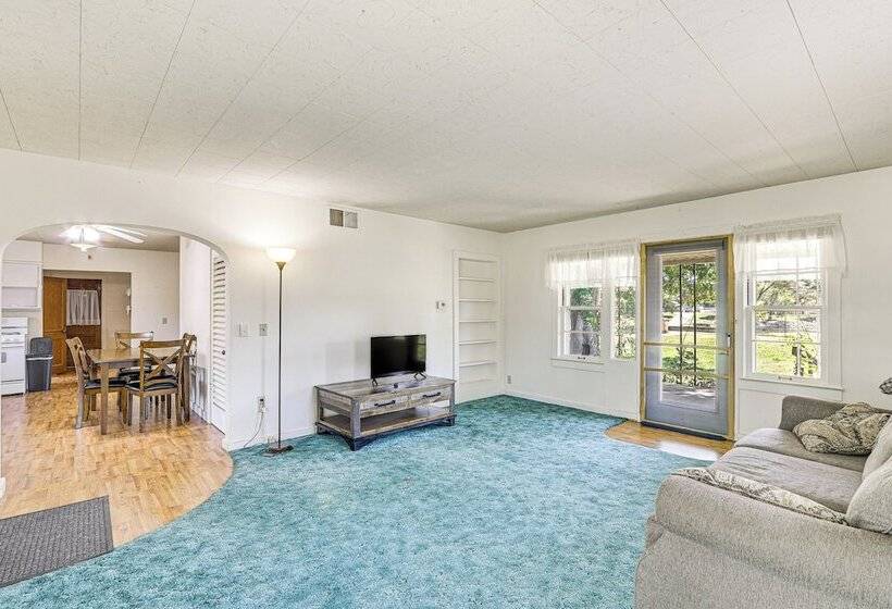 Sterling Home W/ Patio & Grill: 1 Mi To College!