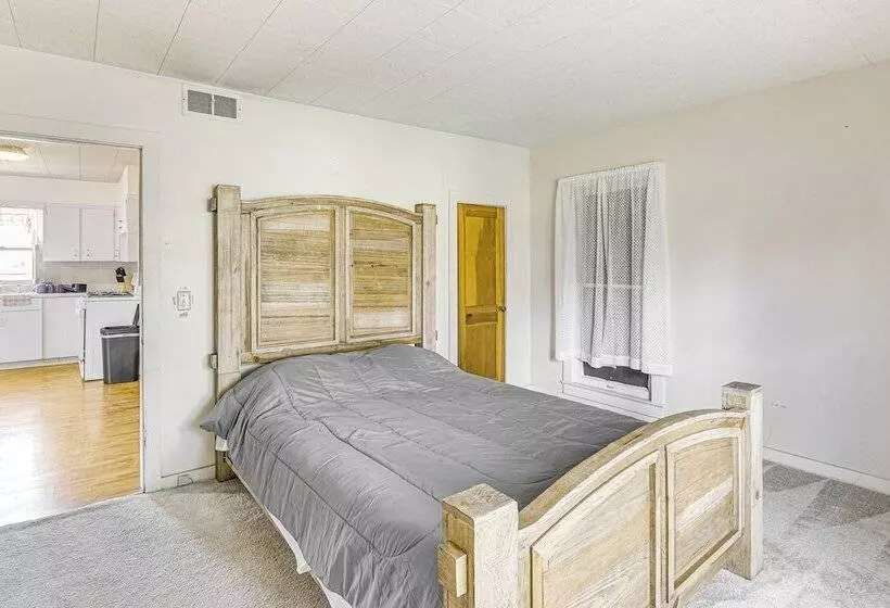 Sterling Home W/ Patio & Grill: 1 Mi To College!