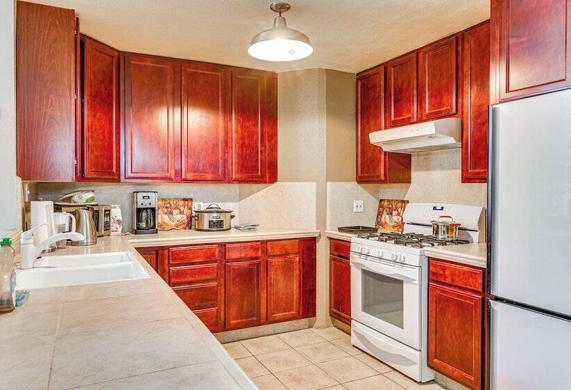 1 Mi To Beach: Tahoe City Retreat W/ Game Room