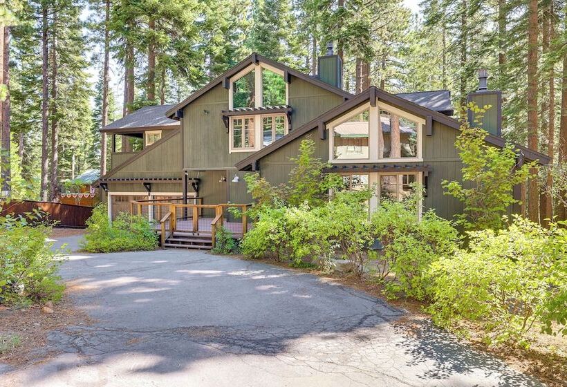 1 Mi To Beach: Tahoe City Retreat W/ Game Room