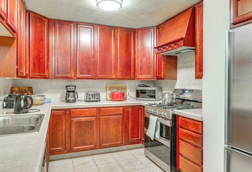 1 Mi To Beach: Tahoe City Retreat W/ Game Room