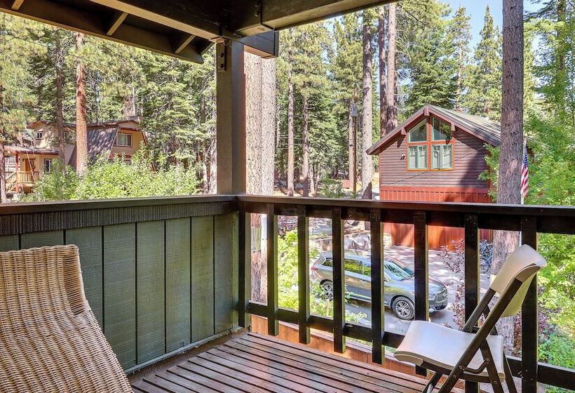 1 Mi To Beach: Tahoe City Retreat W/ Game Room