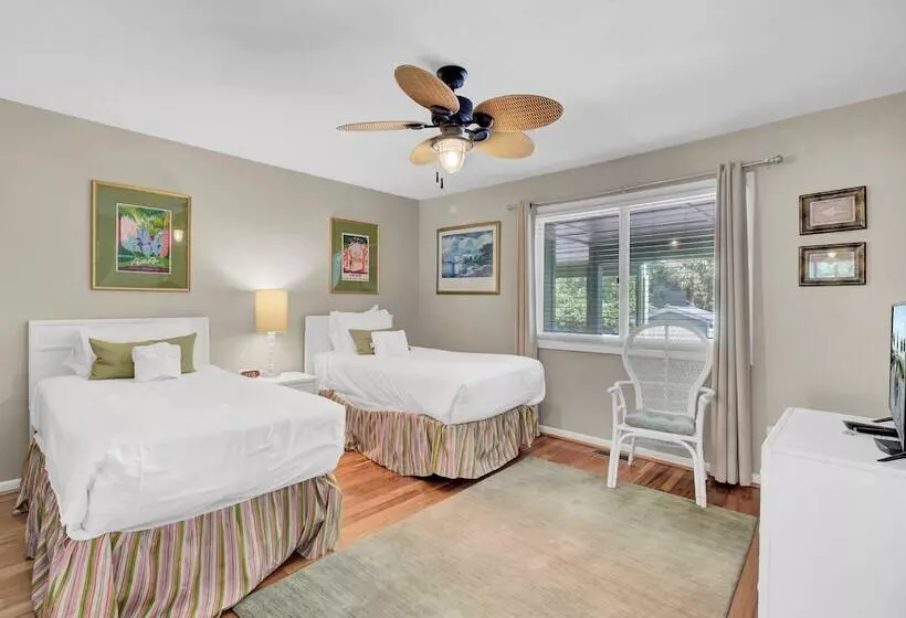 3c Mariners Walk By Avantstay Beach & Pool Access, Enclosed Porch