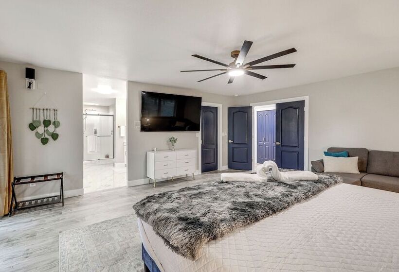 Deluxe Flagstaff Abode W/ Game Room & Outdoor Fun!