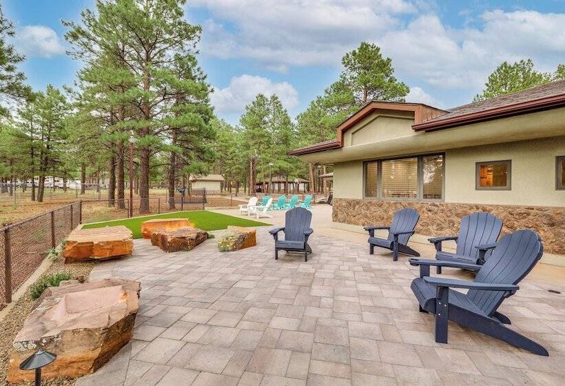 Deluxe Flagstaff Abode W/ Game Room & Outdoor Fun!