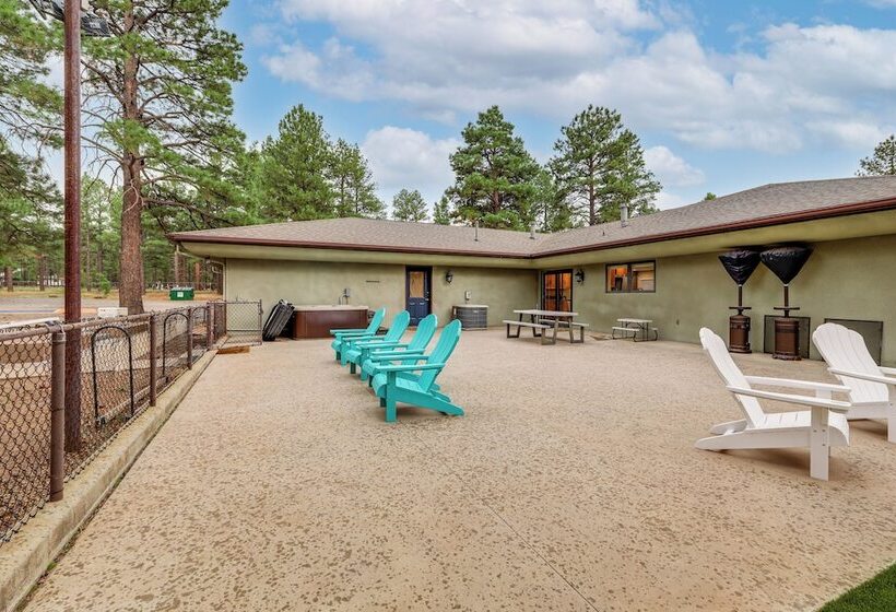 Deluxe Flagstaff Abode W/ Game Room & Outdoor Fun!