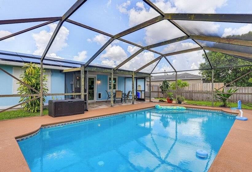 Private Pool: Dog Friendly Port St Lucie Home!