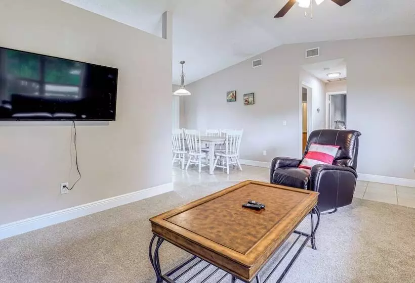Private Pool: Dog Friendly Port St Lucie Home!