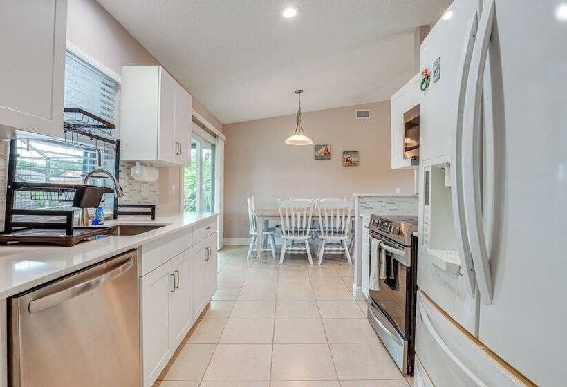 Private Pool: Dog Friendly Port St Lucie Home!