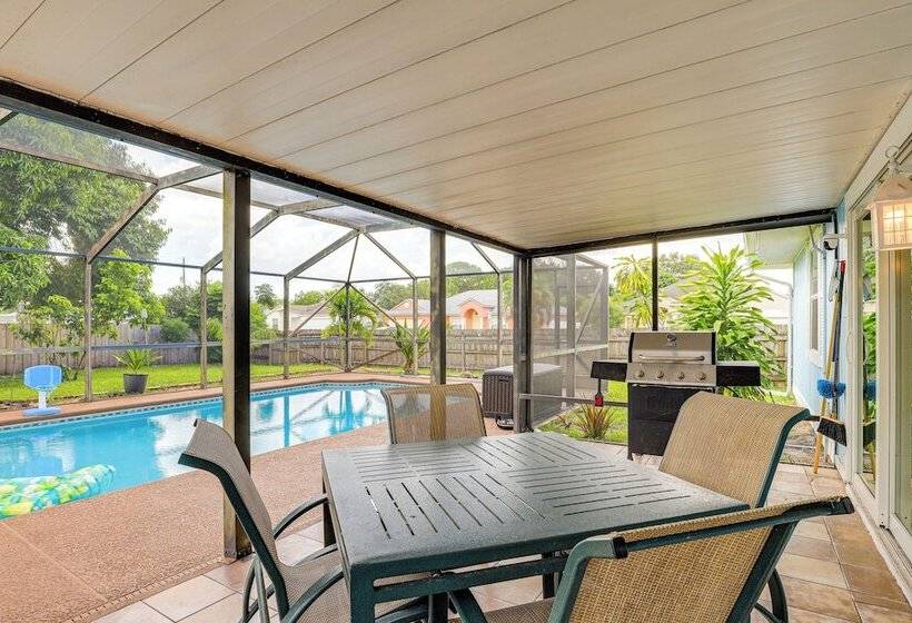 Private Pool: Dog Friendly Port St Lucie Home!