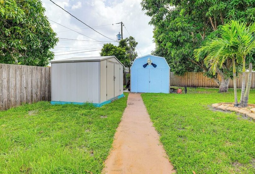 Private Pool: Dog Friendly Port St Lucie Home!