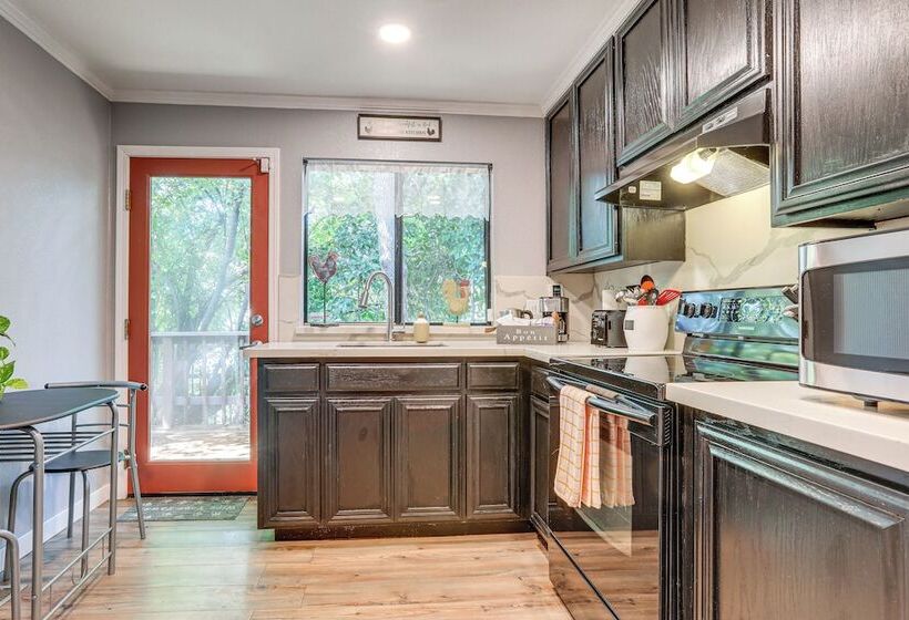 Downtown Fair Oaks Home ~ 15 Mi To Sacramento!