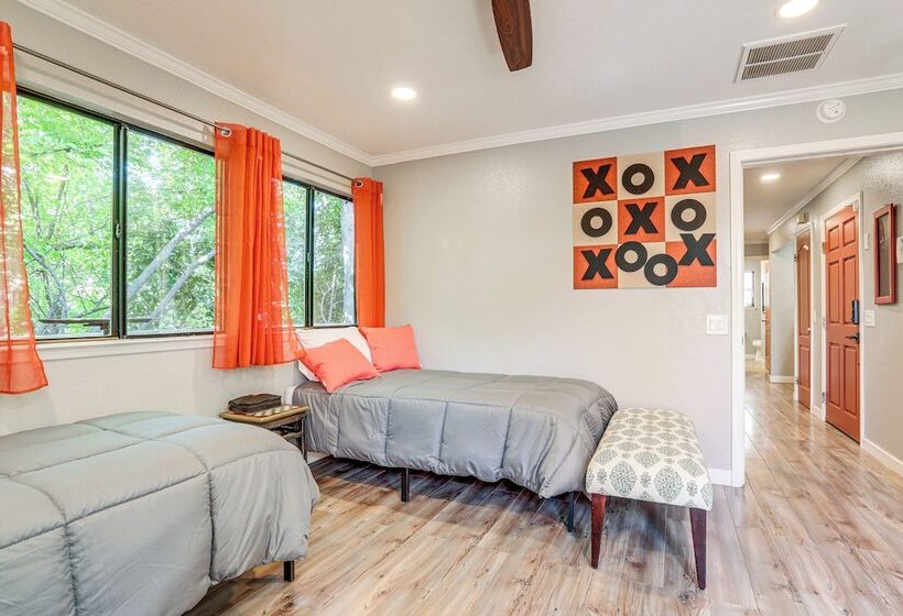 Downtown Fair Oaks Home ~ 15 Mi To Sacramento!