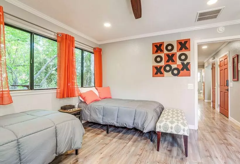 Downtown Fair Oaks Home ~ 15 Mi To Sacramento!