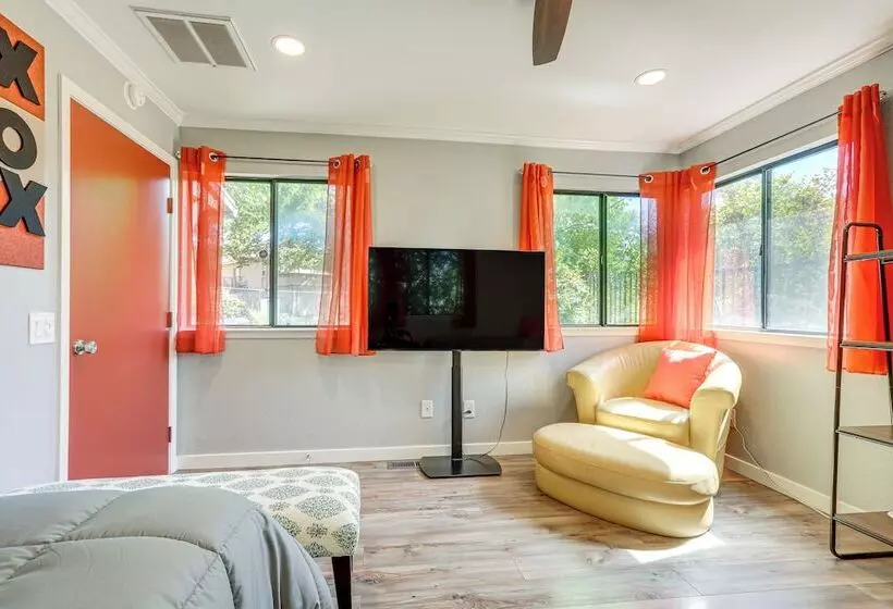 Downtown Fair Oaks Home ~ 15 Mi To Sacramento!