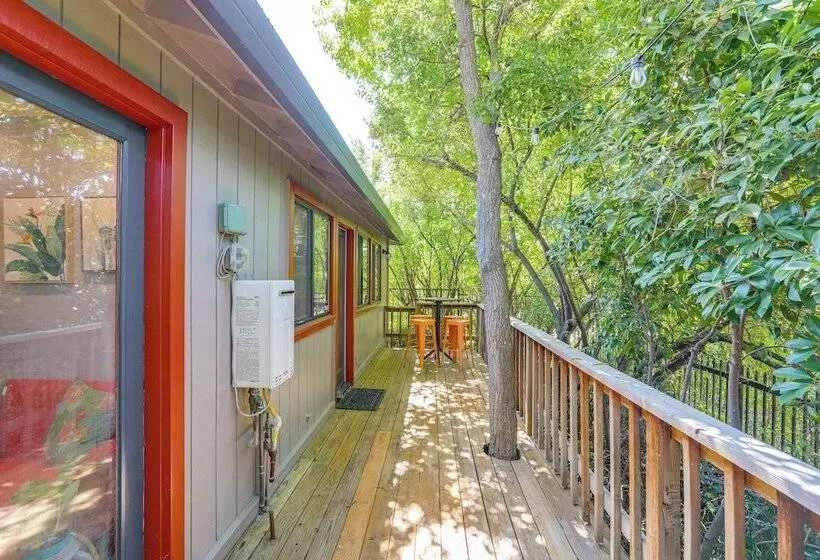 Downtown Fair Oaks Home ~ 15 Mi To Sacramento!