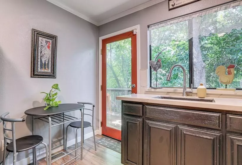 Downtown Fair Oaks Home ~ 15 Mi To Sacramento!