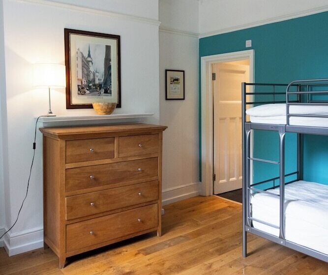 Ebs Hostel London
