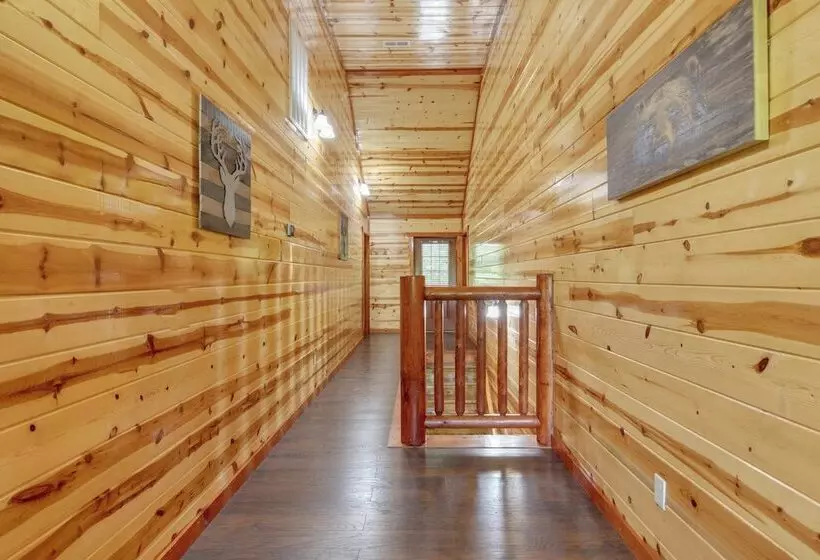 Evergreen Lodge By Avantstay Indoor Pool, Game Room & Theater