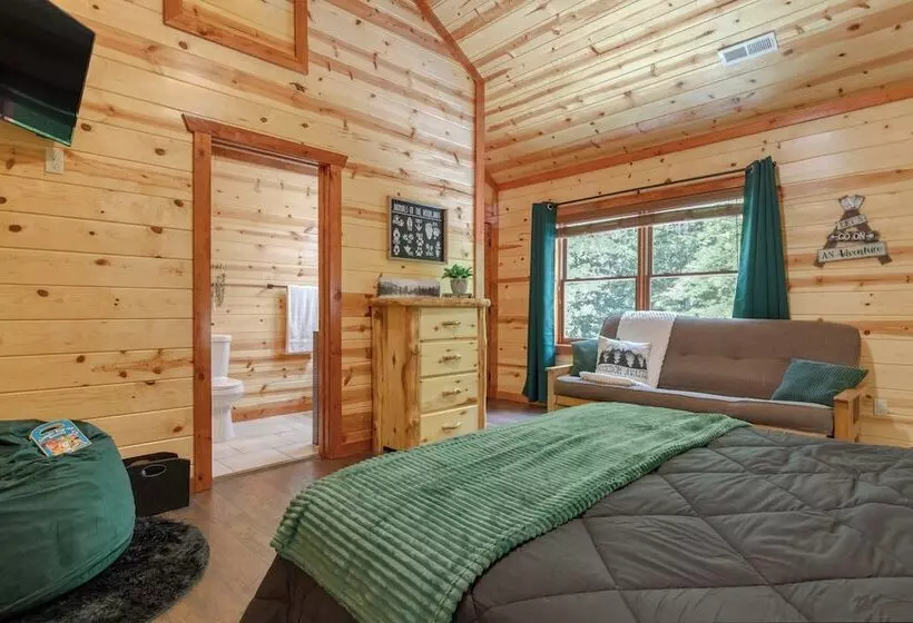 Evergreen Lodge By Avantstay Indoor Pool, Game Room & Theater