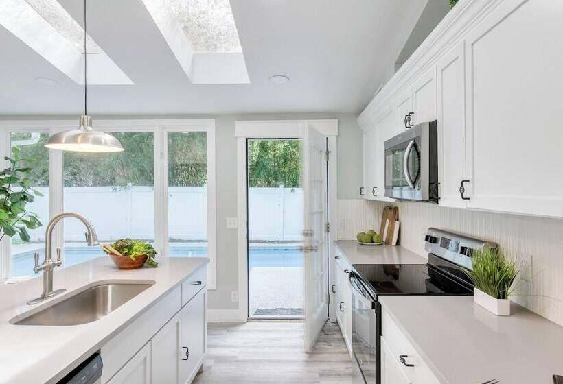 Hilton Hideaway By Avantstay Private Pool, Walk To Beach